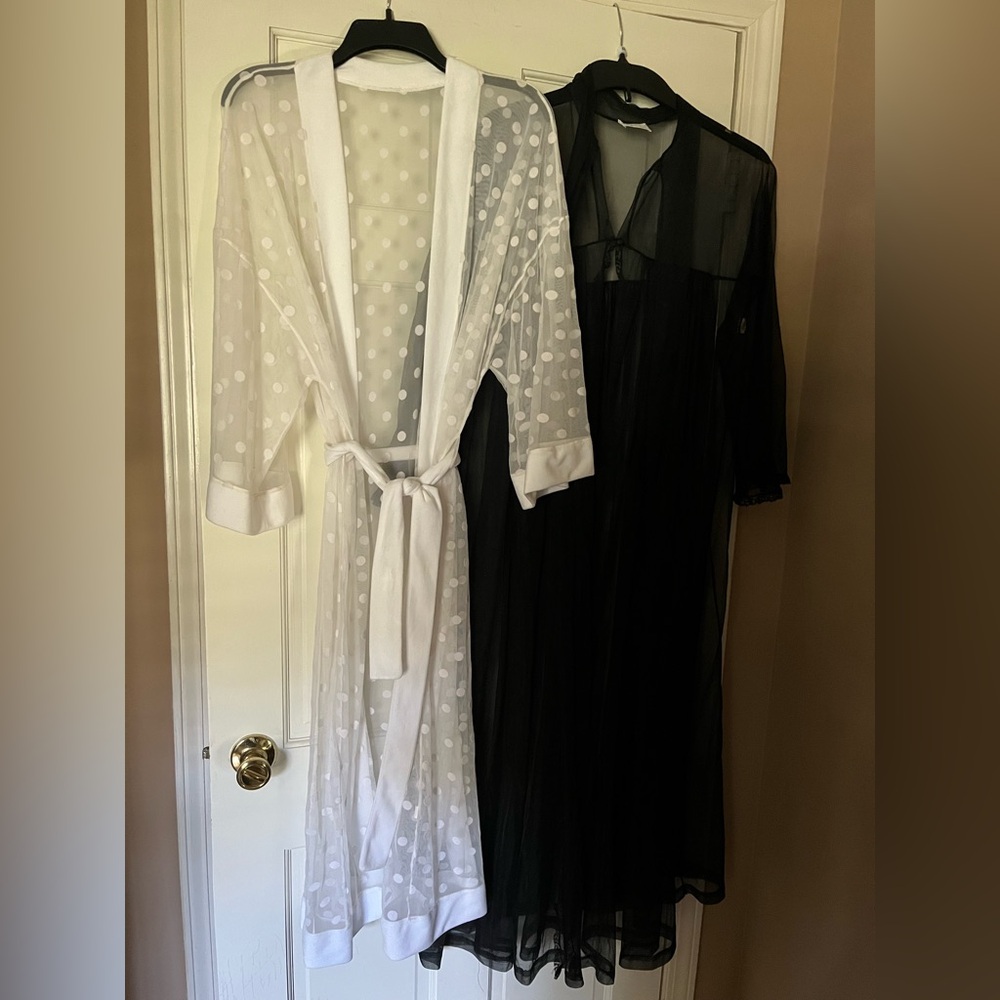 Bundle Elegant White and Black Sheer Robe